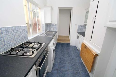 Laleham Road, Staines-upon-thames, TW18 - Photo 4