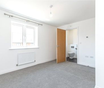 3 bedroom semi-detached house to rent - Photo 2