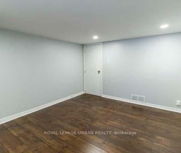 Lower 244 Parkview Hill Crescent - Photo 1