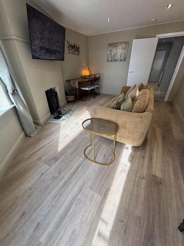 3a Harbour Place, Portstewart, BT55 7AY - Photo 3