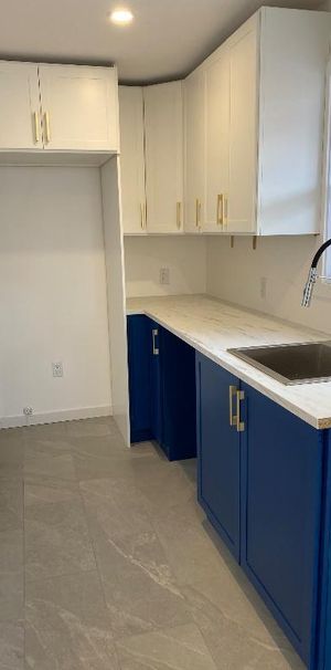 4 1/2 avec une grande cour - Photo 1