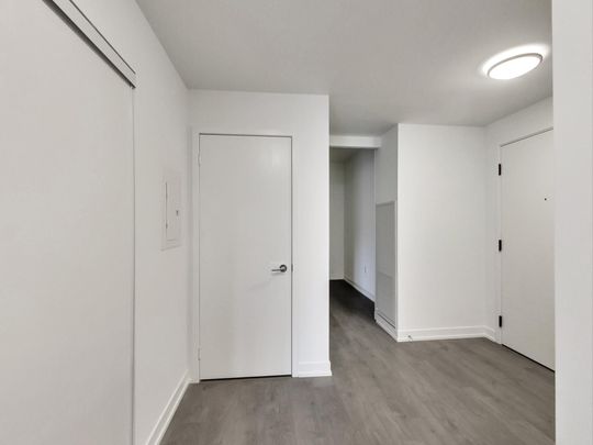 For Lease - 270 Dufferin Street Unit# 327, Toronto, Ontario - Photo 1
