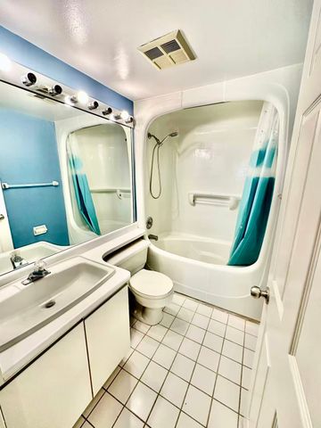 For Lease - 7 Bishop Avenue Unit# 302, Toronto, Ontario - Photo 2