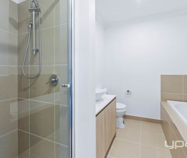 4 BEDROOM TOWNHOUSE - Photo 6