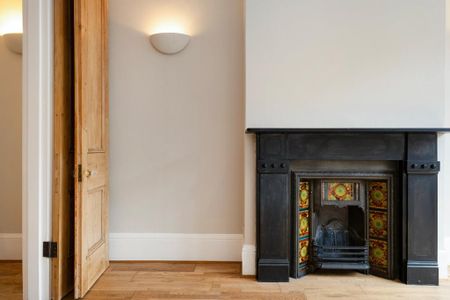 4 bedroom terraced house to rent - Photo 5