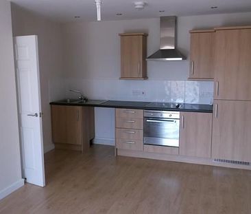 High specification 1 and 2 bedroom apartments to let from £465 PCM. - Photo 3