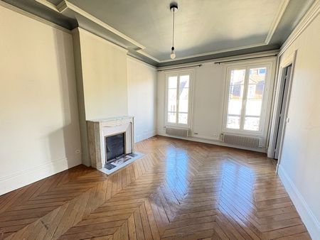 Location Appartement 3 pièces 66m² - Photo 3