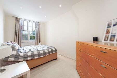 1 Bedroom Apartment To Let - Photo 4