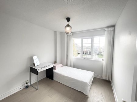 For Lease - 215 Andona Crescent, Toronto, Ontario - Photo 5