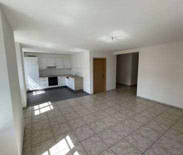 St-Imier, beautiful 4-room apartment on the 2nd floor with elevator - Photo 3