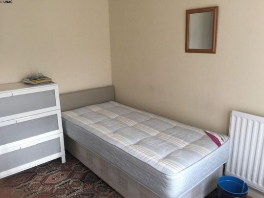 5 bedroom semi-detached house to rent - Photo 1