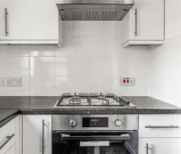Barnfield Way, Hurst Green, RH8 - Photo 2