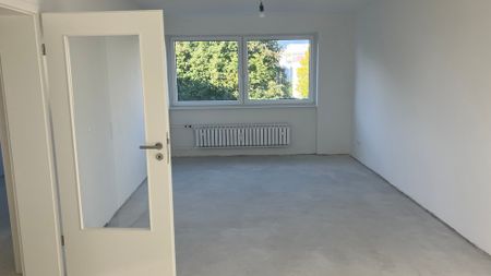 Komfort und Stil in Detmerode: Neu modernisierte 3-Zimmer-Wohnung - Photo 2