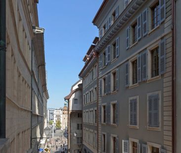 Bel appartement en plein coeur de la Vieille-Ville - Photo 2