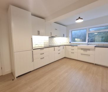 Thorncroft - Photo 6