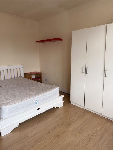 2 Bed Flat, Dehar Crescent, NW9 - Photo 5