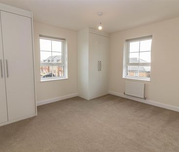 3 Bedroom House - Semi-Detached - Photo 4