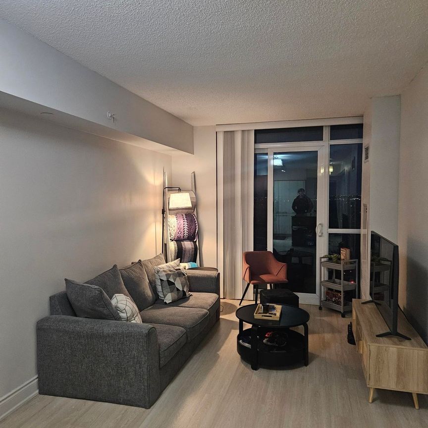 For Lease - 5 Valhalla Inn Road Unit# 2809, Toronto, Ontario - Photo 1