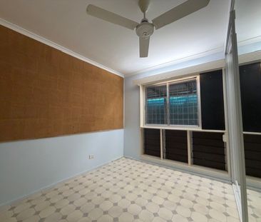 30 Lister Crescent, Wulguru QLD 4811 - House For Rent | Domain - Photo 3