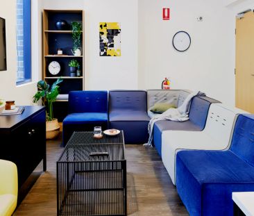 Twin Room in 5 Bed Apartment - Photo 2