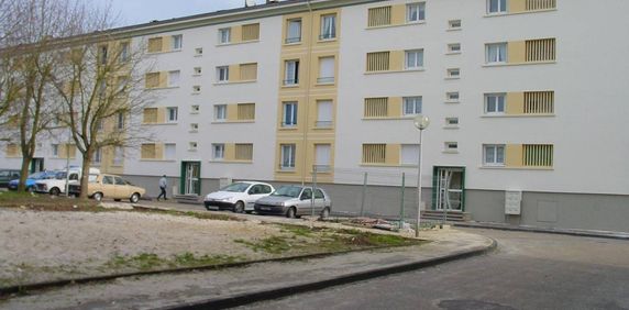 BRETEUIL SUR ITON - T4 de 75 m² - Photo 2