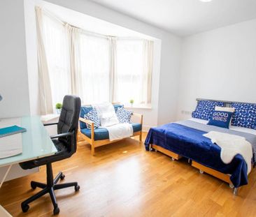 4 bedroom house to rent - Photo 1