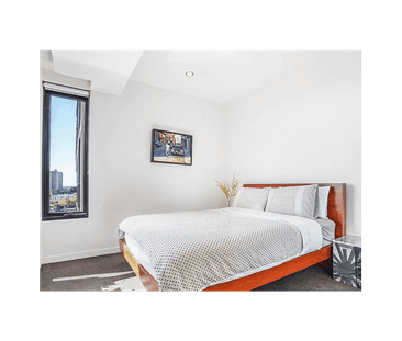 Modern 1 Bedroom 1 Bathroom - Photo 3