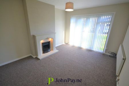 2 bedroom maisonette to rent - Photo 3