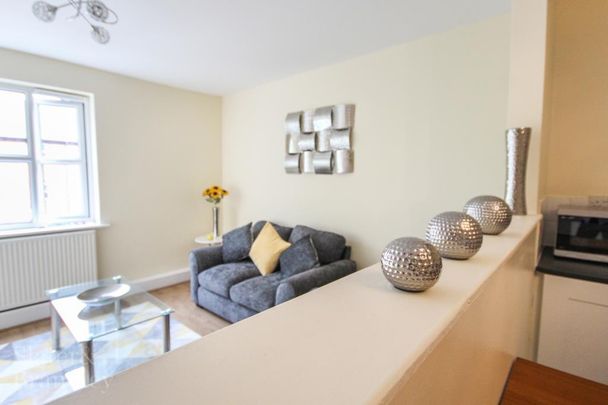 1 bedroom flat to rent - Photo 1