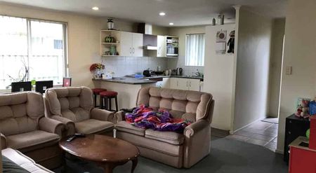 Hill Park Four Bedroom Two Bathroom - Photo 3