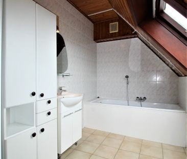 Leuk dakappartement met 1 slaapkamer en autostaanplaats - Foto 6