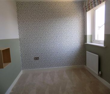 3 bedroom semi-detached house to rent - Photo 3
