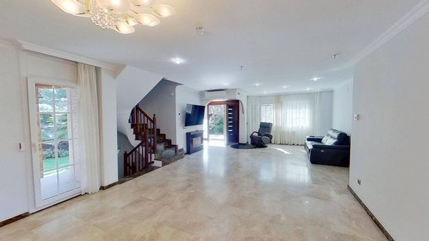 8 room luxury House for rent in Gavà, Catalonia - Photo 1