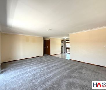 Spacious 3 Bedroom Upper Level Home with 2 Balconies - Photo 3