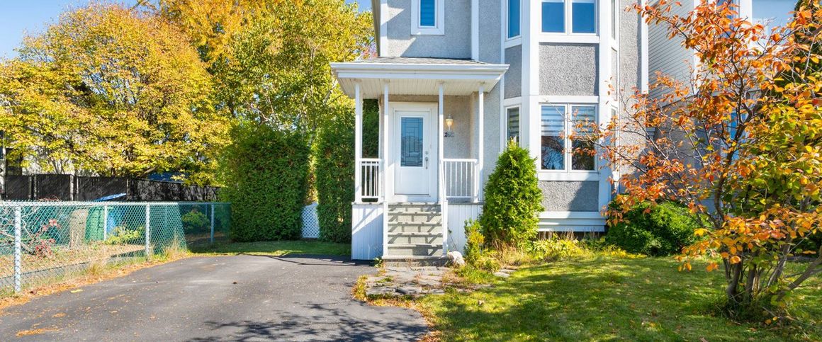 À louer / Maison à étages - Photo 1