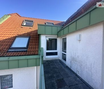 Stilvoll wohnen mit Plus: 3 Zimmer, Balkon und bequemer Parklösung - Photo 4