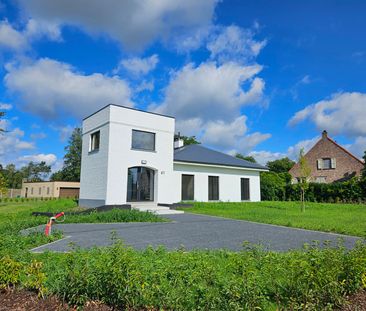 Gerenoveerde woning met 3 slaapkamers, tuin en terras - Photo 4