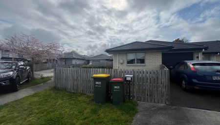 Sunny 2 bedroom for rent!! - Photo 3