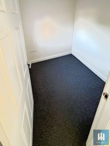 Vicarage Close, South Kirkby, Pontefract, West Yorkshire, WF9 - Photo 3