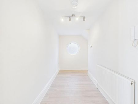 2 bedroom ground floor flat to rent - Photo 4