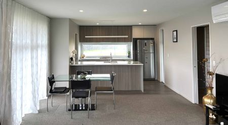 Four Bedroom Home - Photo 4