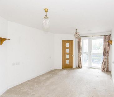 1 bedroom retirement property to rent - Photo 2