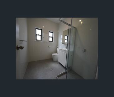 Newly Renovated 3bedroom House! Walking Distance to Train Station - Photo 6