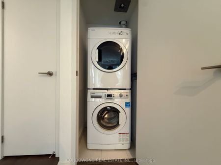 68 Shuter Street #1706 - Photo 2