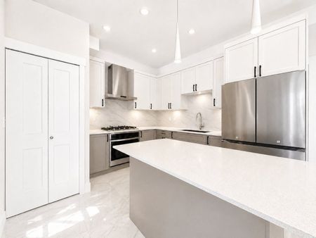 8299 Williams Road town house — Richmond, BC (3-Bedroom) - 3 Bedroom - Photo 3