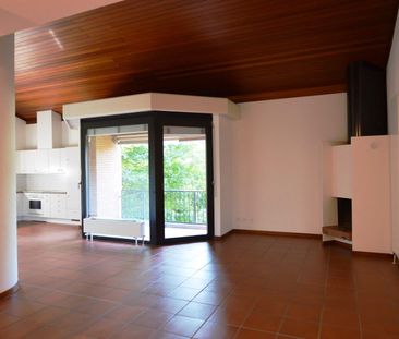 APPARTAMENTO 5.5 LOCALI DUPLEX CON TERRAZZA IN PICCOLO CONTESTO NEL... - Foto 2