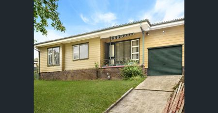 Versatile Three-Bedroom Home with Great Outlook and Outdoor Entertaining - Photo 4