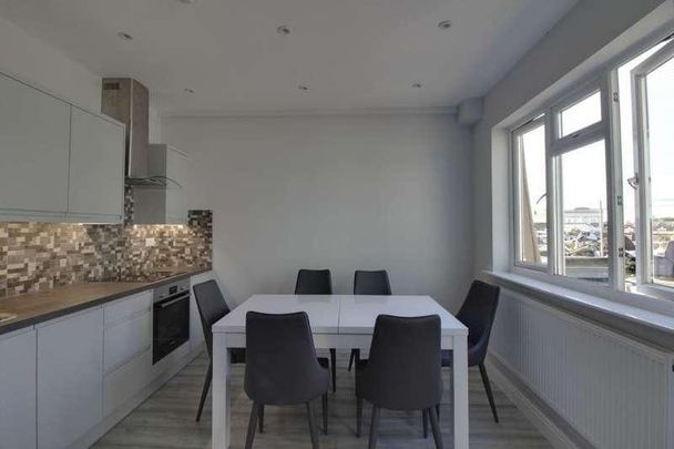 High Street, Southend On Sea, Essex, SS1 - Photo 1