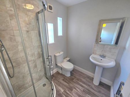 2 bedroom terraced house to rent - Photo 5