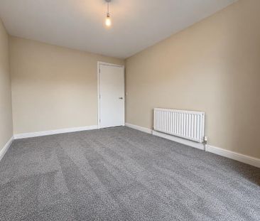 13 Parkview, 145-152 Kingsway, Dunmurry, Belfast, BT17 9RY - Photo 2
